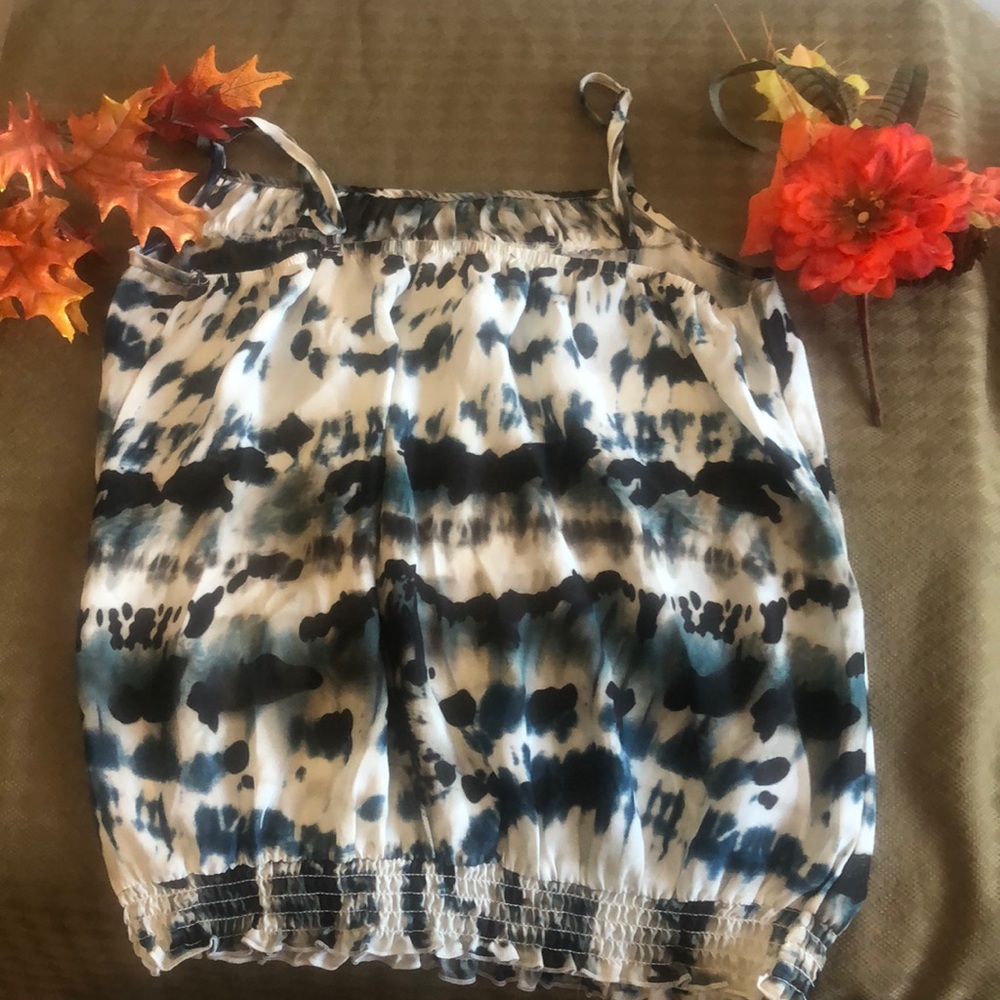 Shirt - Picture 2 of 2